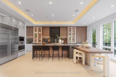 Photo 7 at 162 Church Avenue, Willowdale East, Toronto