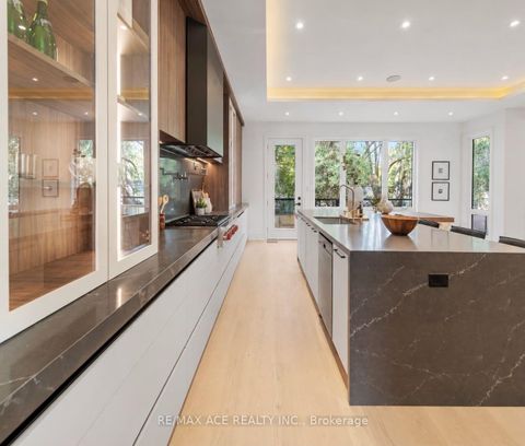 Photo 10 at 162 Church Avenue, Willowdale East, Toronto