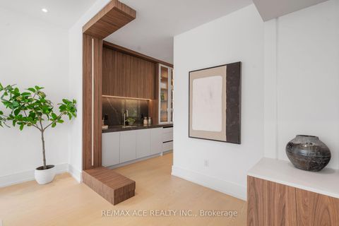 Photo 12 at 162 Church Avenue, Willowdale East, Toronto