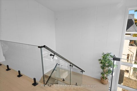 Photo 23 at 162 Church Avenue, Willowdale East, Toronto