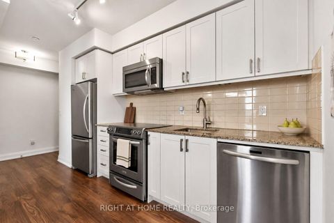Photo 9 at 509 - 18 Graydon Hall Drive, Donalda, Toronto