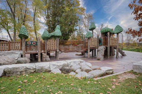 Photo 31 at 26 Capelle Street, Oak Ridges Lake Wilcox, Richmond Hill