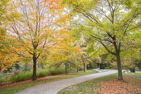Photo 34 at 26 Capelle Street, Oak Ridges Lake Wilcox, Richmond Hill