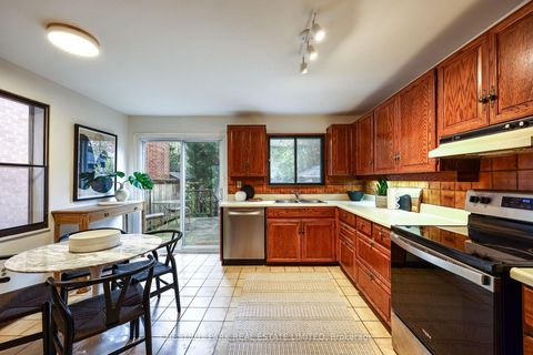 Photo 14 at 714 Merton Street, Mount Pleasant East, Toronto