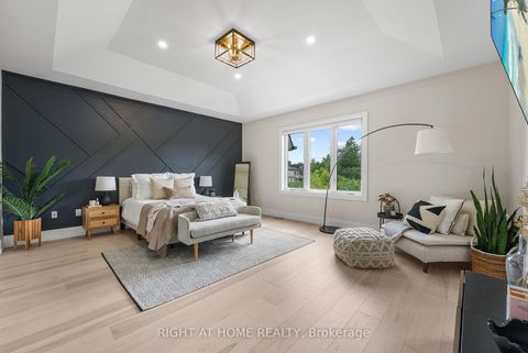 Photo 6 at 262 Senlac Road, Willowdale West, Toronto