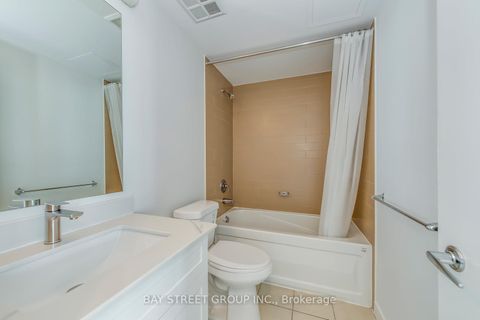Photo 39 at 3912 - 35 Mariner Terrace, Waterfront Communities C1, Toronto
