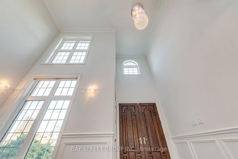 Photo 2 at 39 Foxwarren Drive, Bayview Village, Toronto