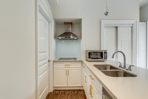 Photo 32 at 39 Foxwarren Drive, Bayview Village, Toronto