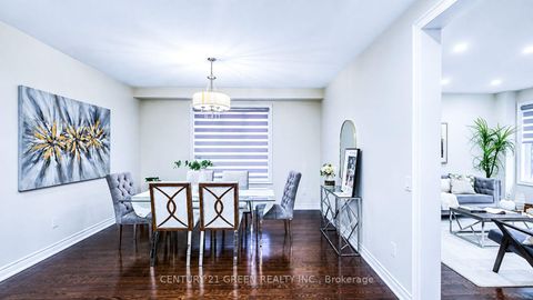 Photo 8 at 61 Magdalan Crescent, Jefferson, Richmond Hill
