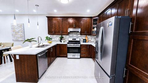 Photo 17 at 61 Magdalan Crescent, Jefferson, Richmond Hill