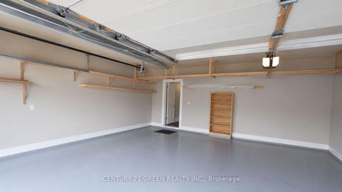 Photo 42 at 61 Magdalan Crescent, Jefferson, Richmond Hill