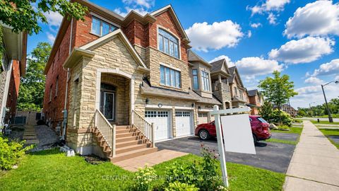 Photo 46 at 61 Magdalan Crescent, Jefferson, Richmond Hill