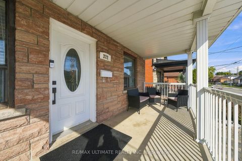 Photo 2 at 372 Blackthorn Avenue, Eglinton West, Toronto