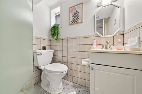 Photo 17 at 372 Blackthorn Avenue, Eglinton West, Toronto