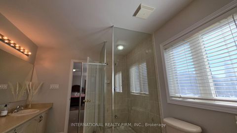 Photo 18 at 30 O'Hara Crescent, Jefferson, Richmond Hill