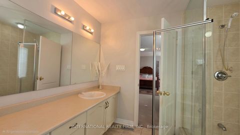 Photo 19 at 30 O'Hara Crescent, Jefferson, Richmond Hill
