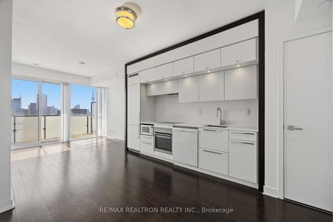 Photo 6 at 4102 - 15 Grenville Street, Bay Street Corridor, Toronto