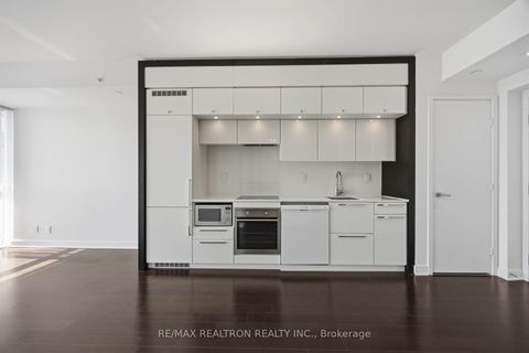 Photo 8 at 4102 - 15 Grenville Street, Bay Street Corridor, Toronto