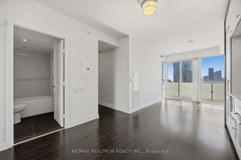Photo 13 at 4102 - 15 Grenville Street, Bay Street Corridor, Toronto