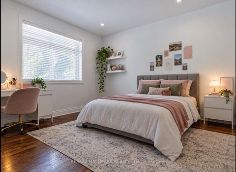 Photo 9 at 19 Brookwood Court, Don Mills, Toronto