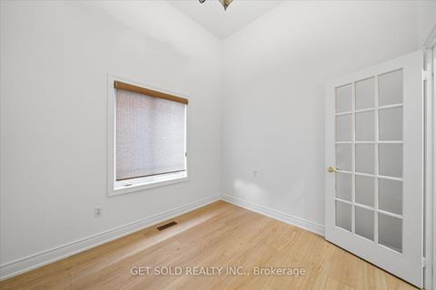 Photo 18 at 5 Ravine Edge Drive, Jefferson, Richmond Hill