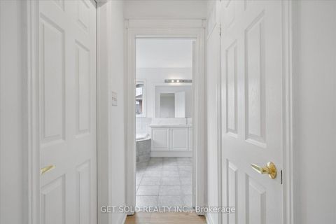 Photo 27 at 5 Ravine Edge Drive, Jefferson, Richmond Hill