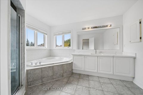 Photo 28 at 5 Ravine Edge Drive, Jefferson, Richmond Hill