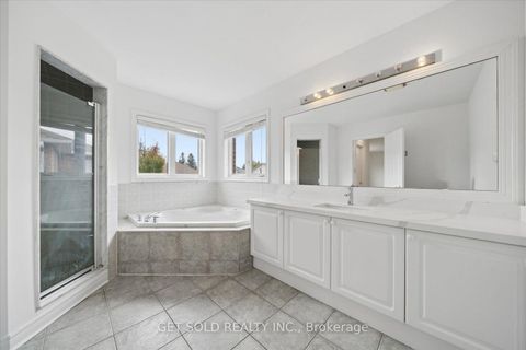 Photo 29 at 5 Ravine Edge Drive, Jefferson, Richmond Hill