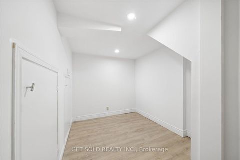 Photo 44 at 5 Ravine Edge Drive, Jefferson, Richmond Hill