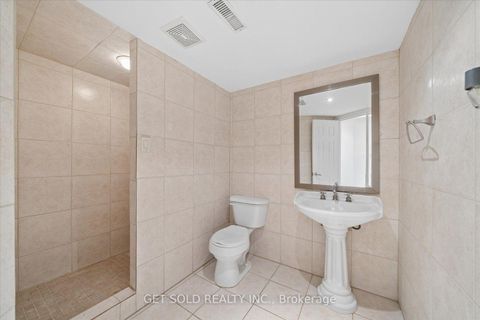 Photo 45 at 5 Ravine Edge Drive, Jefferson, Richmond Hill