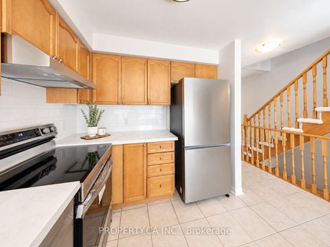 Photo 6 at 72 Jenkinson Way, Dorset Park, Toronto