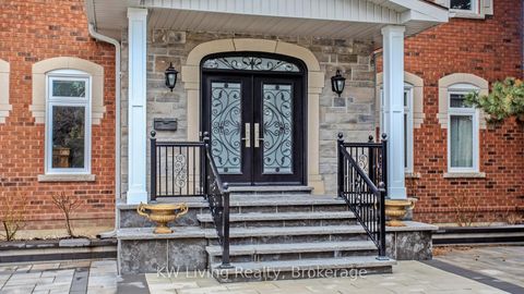 Photo 1 at 19 Spadina Road, Bayview Hill, Richmond Hill