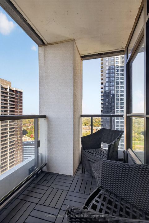 Photo 27 at 2818 - 9 MABELLE Avenue, City Centre West, Toronto