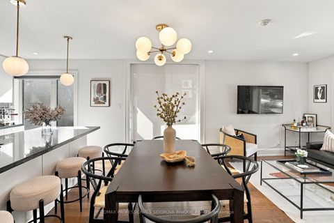 Photo 2 at 2A - 1657 Bathurst Street, Forest Hill South, Toronto