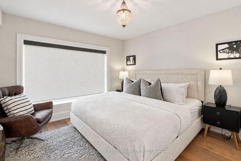 Photo 8 at 2A - 1657 Bathurst Street, Forest Hill South, Toronto