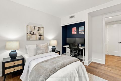 Photo 16 at 2A - 1657 Bathurst Street, Forest Hill South, Toronto