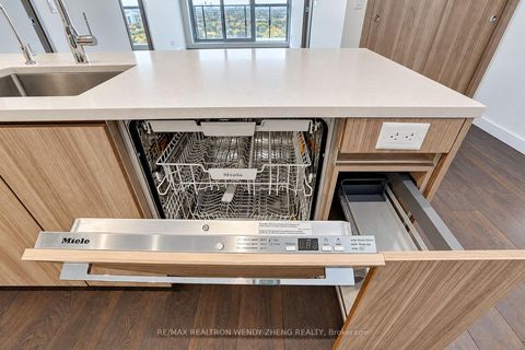 Photo 10 at 2802 - 27 Mcmahon Drive, Bayview Village, Toronto