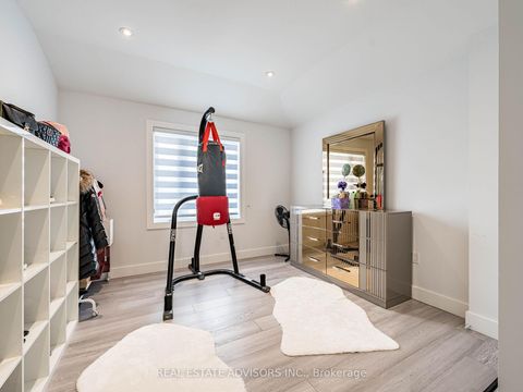 Photo 16 at 29 Ranwood Drive, Pelmo Park W4, Toronto