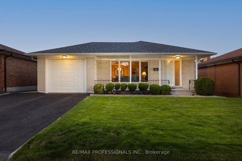 Photo 46 at 302 La Rose Avenue, Richview, Toronto