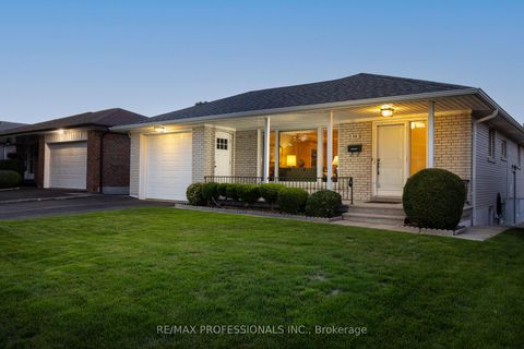 Photo 47 at 302 La Rose Avenue, Richview, Toronto