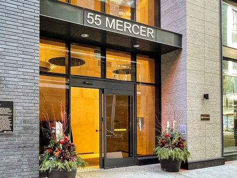 Photo 1 at 4805 - 55 Mercer Street, Waterfront Communities C1, Toronto