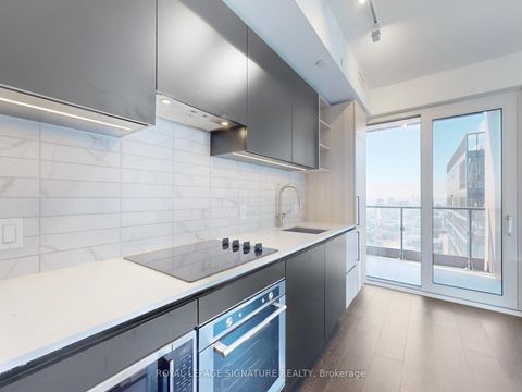 Photo 9 at 4805 - 55 Mercer Street, Waterfront Communities C1, Toronto