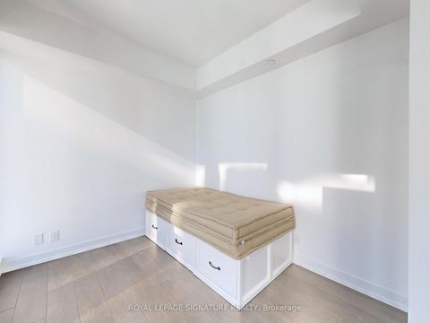 Photo 10 at 4805 - 55 Mercer Street, Waterfront Communities C1, Toronto