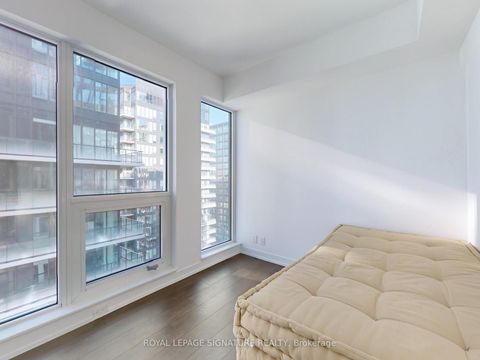 Photo 11 at 4805 - 55 Mercer Street, Waterfront Communities C1, Toronto