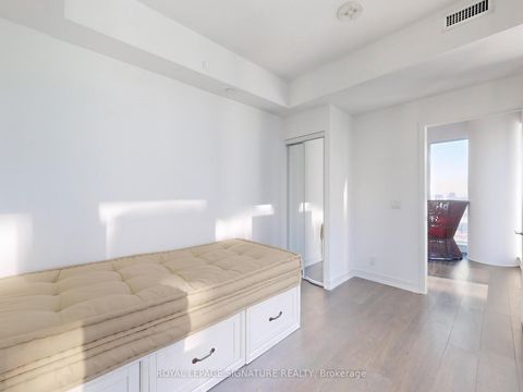 Photo 12 at 4805 - 55 Mercer Street, Waterfront Communities C1, Toronto