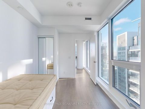 Photo 13 at 4805 - 55 Mercer Street, Waterfront Communities C1, Toronto