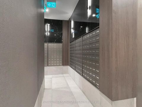 Photo 33 at 4805 - 55 Mercer Street, Waterfront Communities C1, Toronto