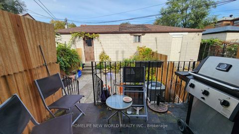 Photo 5 at 146 Wolseley Street, Bellwoods, Toronto