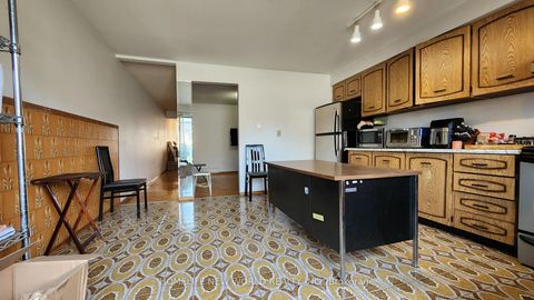 Photo 10 at 146 Wolseley Street, Bellwoods, Toronto