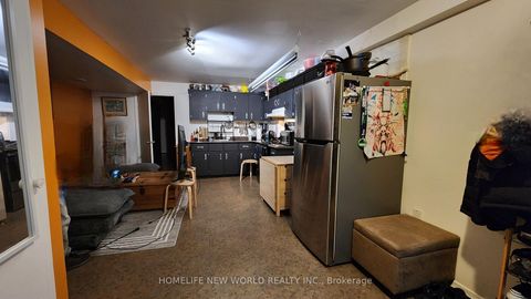 Photo 21 at 146 Wolseley Street, Bellwoods, Toronto